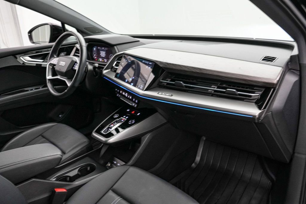 Used 2023 Audi Q4 e-tron Premium Plus w/ Premium Plus image 23