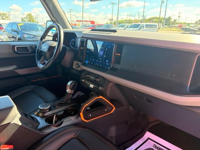 Certified 2023 Ford Bronco Badlands w/ Sasquatch Package AWD/4WD image 33