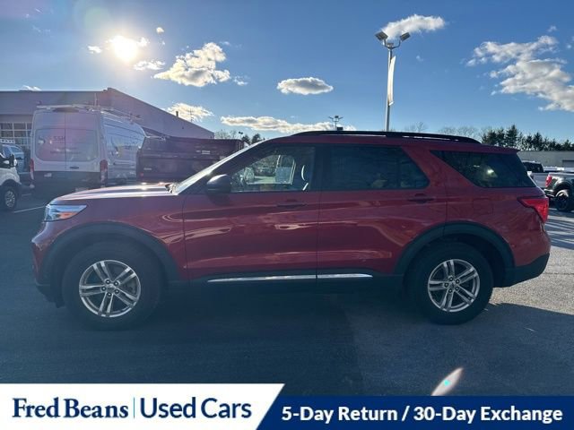 Certified 2022 Ford Explorer XLT w/ Class IV Trailer Tow Package image 2