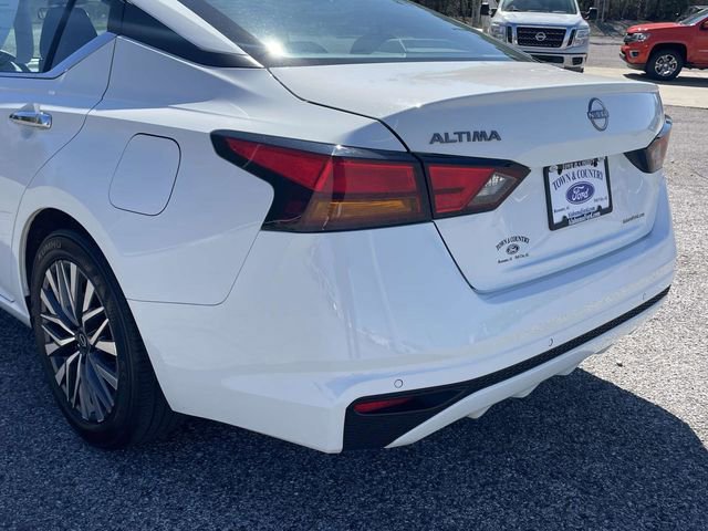 Used 2025 Nissan Altima 2.5 SV image 4