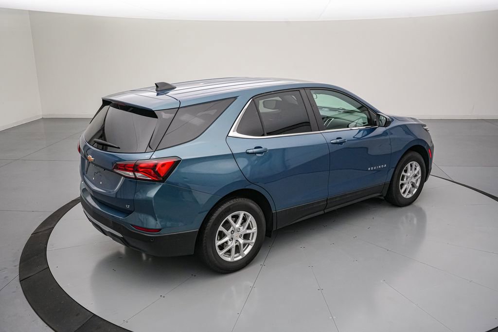 Used 2024 Chevrolet Equinox LT FWD image 4