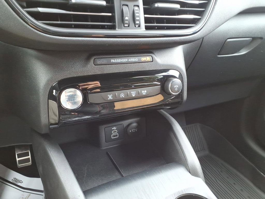 Certified 2024 Ford Escape ST-Line w/ Tech Pack #1 image 22