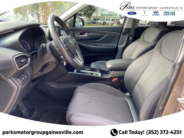 Used 2020 Hyundai Santa Fe SE image 10