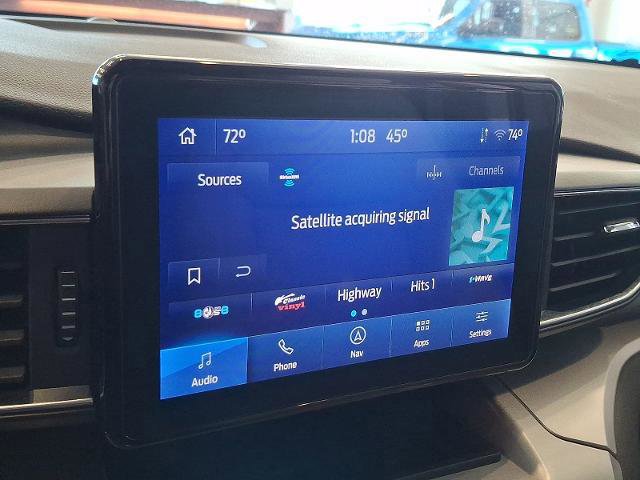 Certified 2022 Ford Explorer XLT w/ Equipment Group 202A image 18