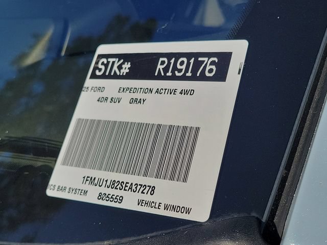 Certified 2025 Ford Expedition Active AWD/4WD image 31