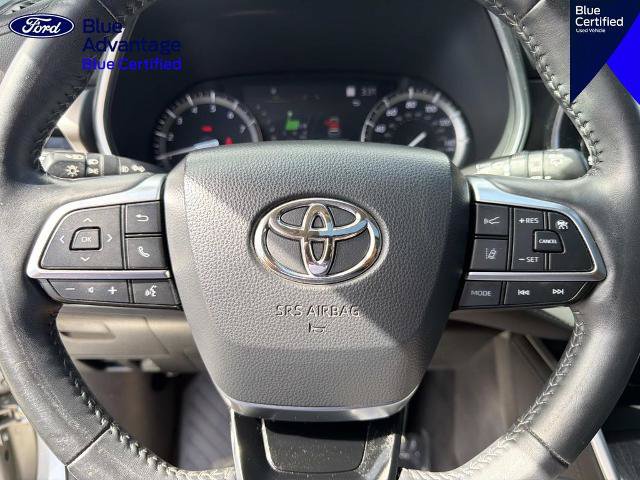 Used 2021 Toyota Highlander Limited FWD image 21