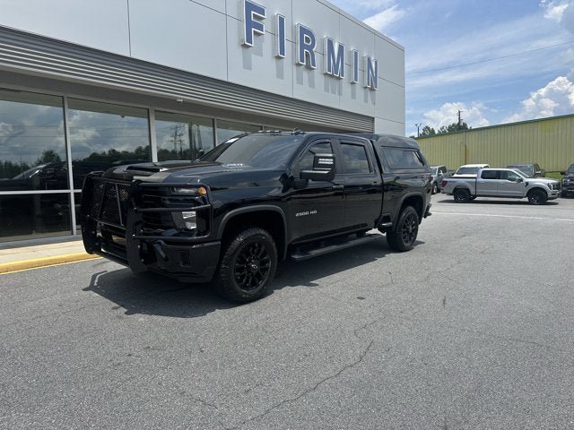 Used 2024 Chevrolet Silverado 2500 Custom w/ Custom Value Package AWD/4WD image 2