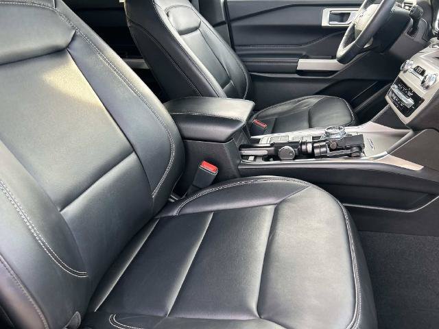 Certified 2023 Ford Explorer XLT w/ Equipment Group 202A RWD image 25