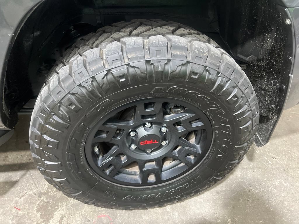 Used 2022 Toyota 4Runner SR5 Premium AWD/4WD image 11