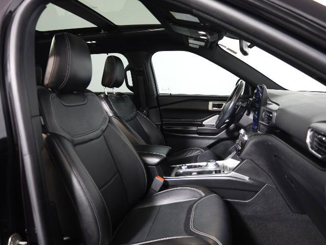 Certified 2020 Ford Explorer ST w/ ST Street Pack image 11