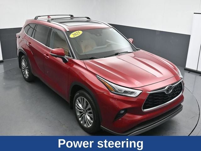 Used 2025 Toyota Highlander Platinum AWD/4WD image 21