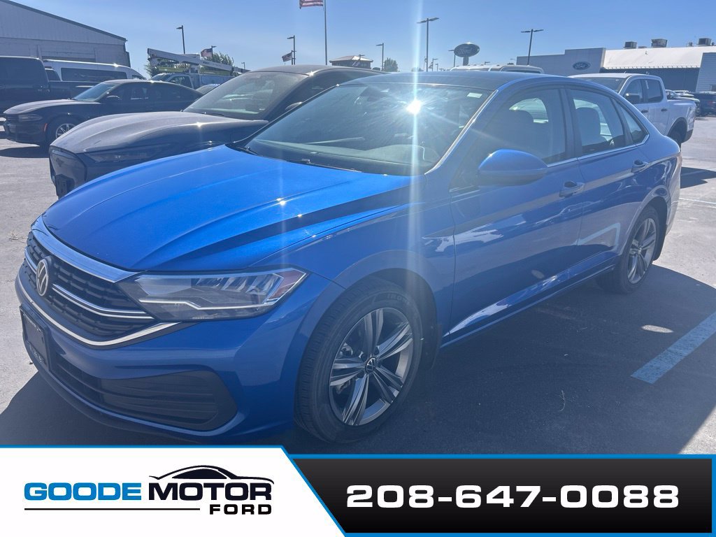 Used 2024 Volkswagen Jetta SE