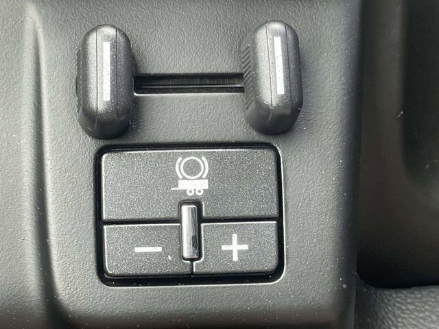 Used 2019 GMC Yukon XL Denali w/ Denali Ultimate Package AWD/4WD image 35