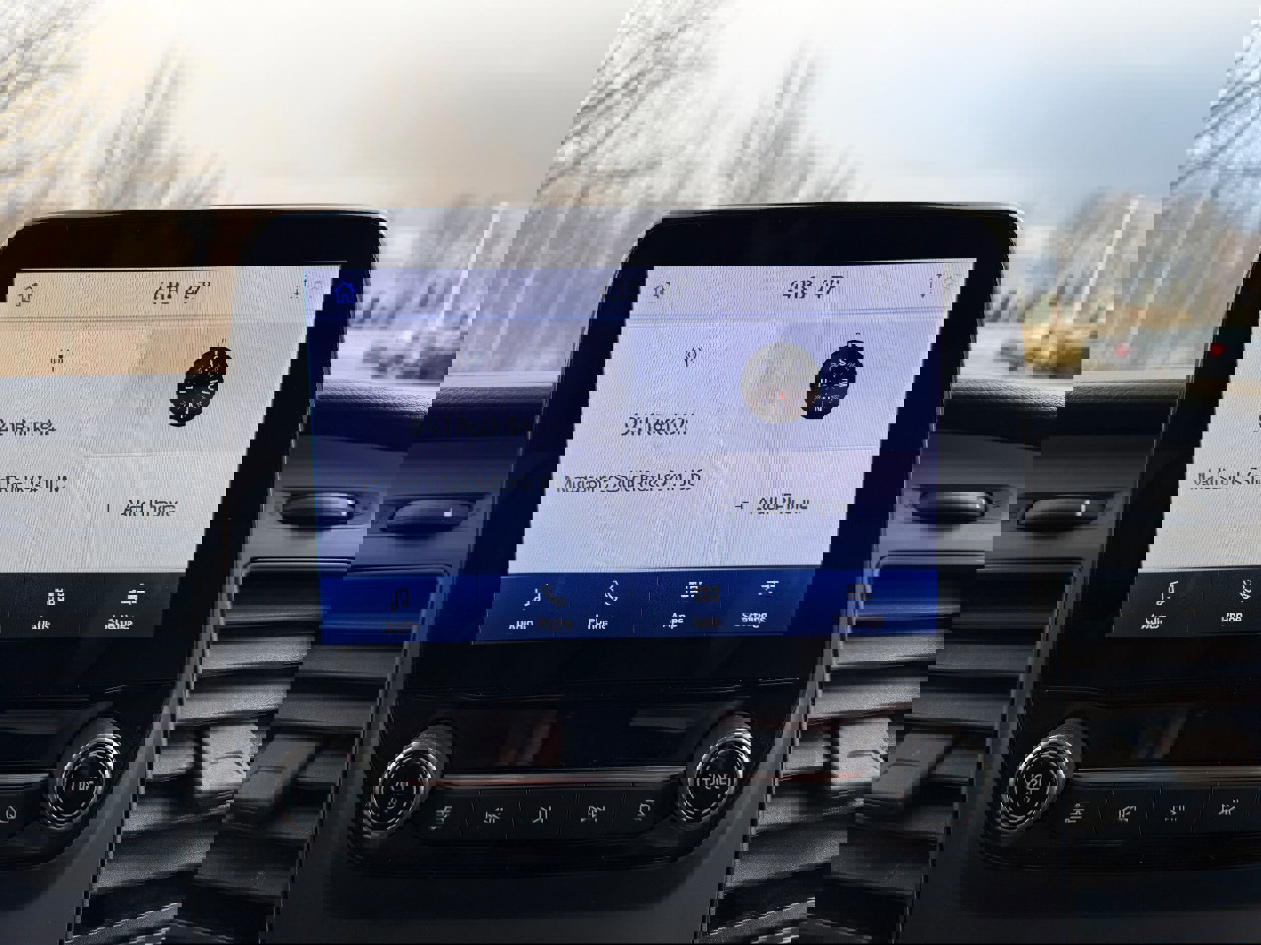 Certified 2020 Ford Transit 250 Medium Roof w/ Load Area Protection Package image 24