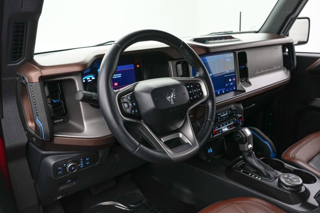 Certified 2022 Ford Bronco Outer Banks w/ Sasquatch Package AWD/4WD image 15