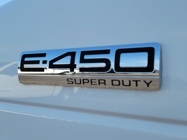 Certified 2024 Ford E-450 and Econoline 450 Super Duty w/ Driver's Safety Package RWD image 7