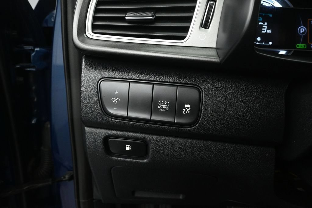 Used 2018 Kia Niro LX FWD image 12