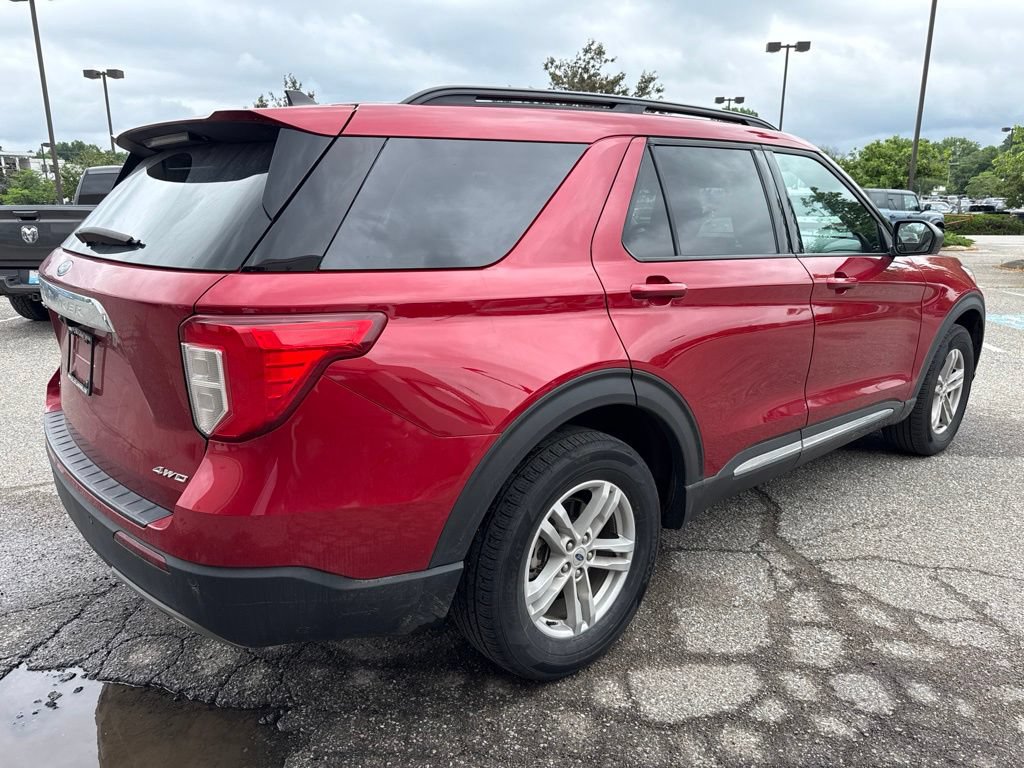 Certified 2024 Ford Explorer XLT w/ Equipment Group 202A AWD/4WD image 12