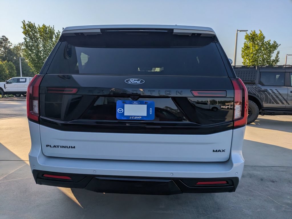 Certified 2025 Ford Expedition Max Platinum w/ Stealth Performance Package AWD/4WD image 5