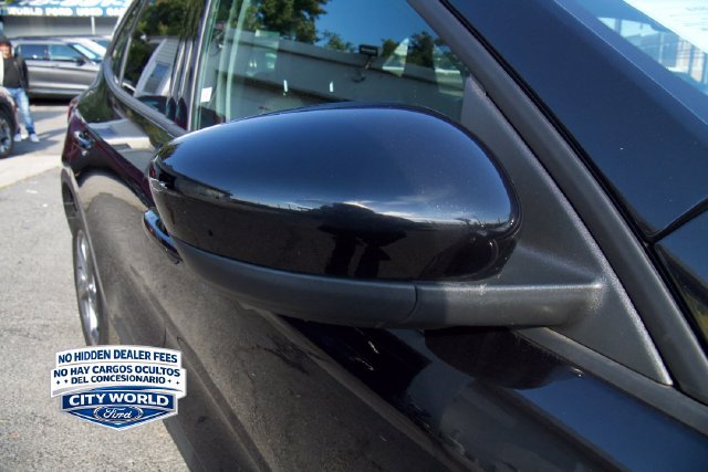 Certified 2025 Ford Escape ST-Line Select AWD/4WD image 10