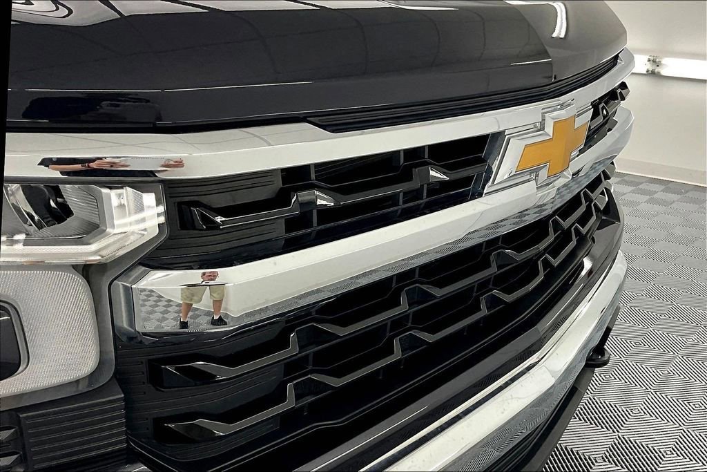Used 2024 Chevrolet Silverado 1500 LT image 29