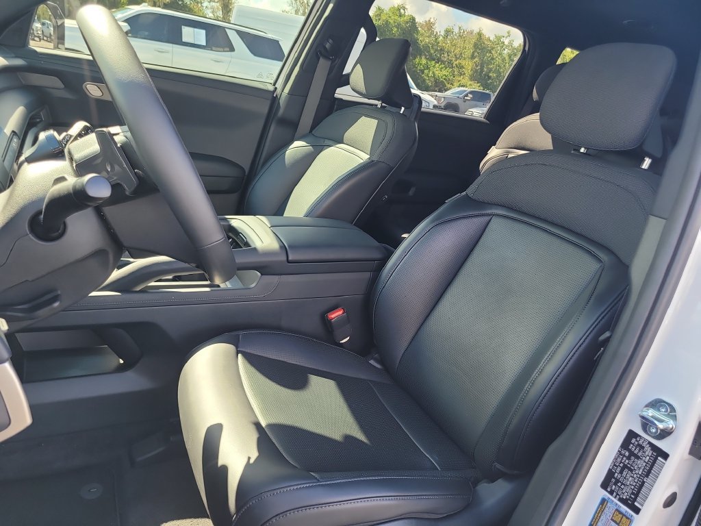 Used 2027 Kia Telluride S FWD image 16