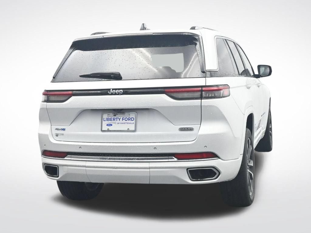 Used 2023 Jeep Grand Cherokee Overland AWD/4WD image 7