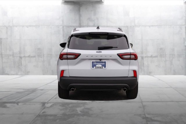 Certified 2025 Ford Escape ST-Line FWD image 6