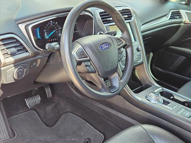 Certified 2019 Ford Fusion SE FWD image 10