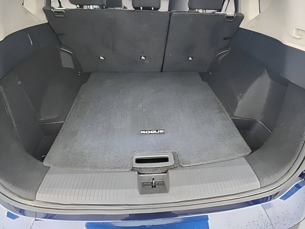 Used 2024 Nissan Rogue SV AWD/4WD image 9