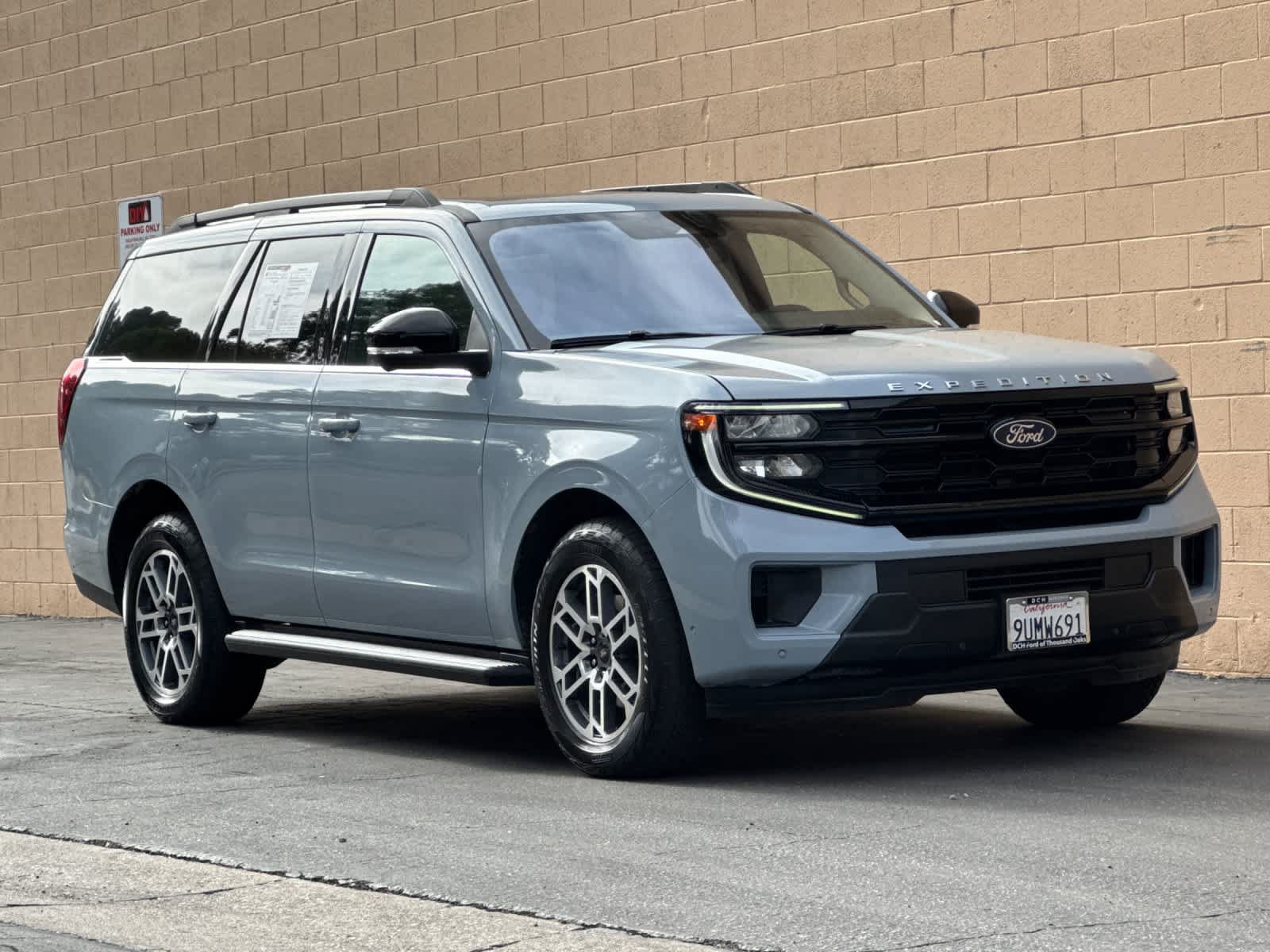 Certified 2025 Ford Expedition Active AWD/4WD image 9