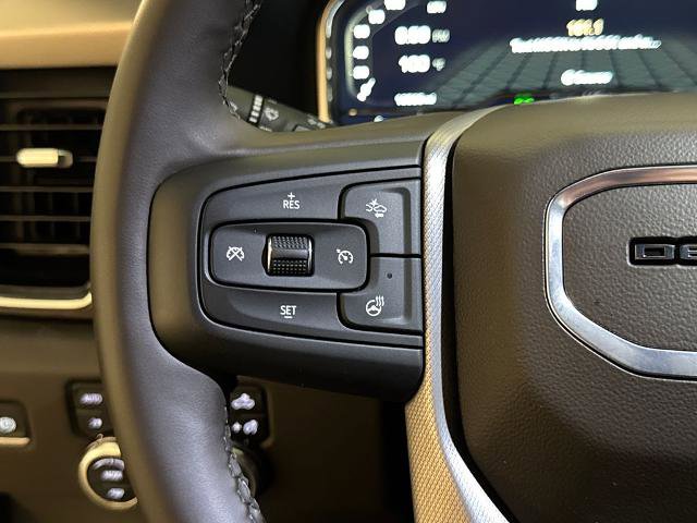 Used 2025 GMC Sierra 3500 Denali w/ Denali Reserve Package AWD/4WD image 23