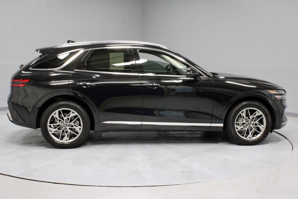 Used 2024 Genesis GV70 2.5T w/ Advanced Package AWD/4WD image 12