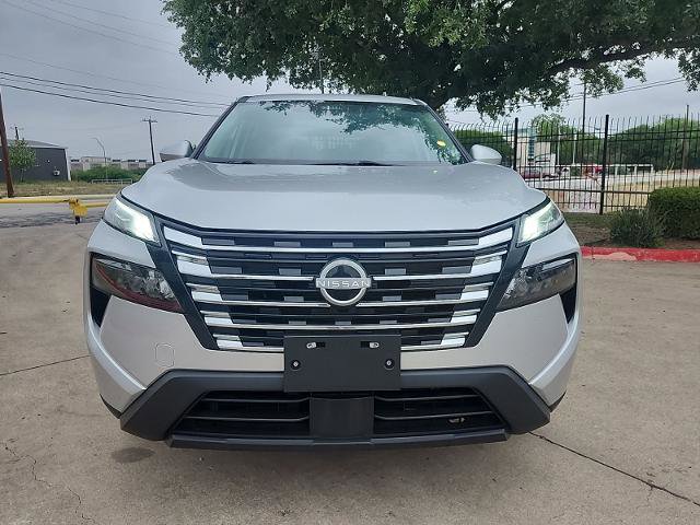 Used 2024 Nissan Rogue SV AWD/4WD image 8