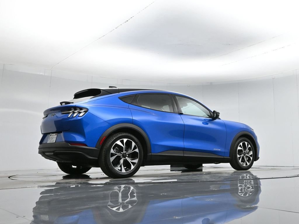 Certified 2025 Ford Mustang Mach-E Select w/ Comfort Package Lite image 17