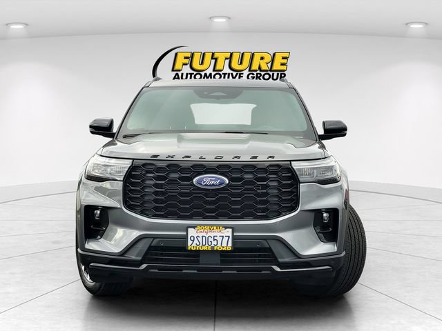 Certified 2025 Ford Explorer ST-Line AWD/4WD image 2
