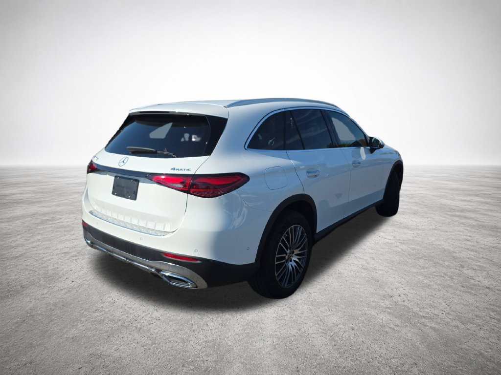 Used 2025 Mercedes-Benz GLC 300 4MATIC image 7