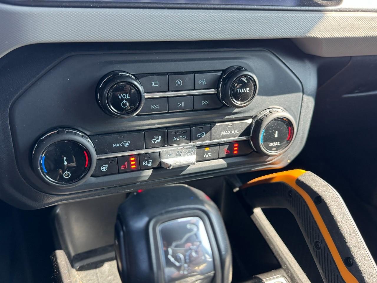 Certified 2022 Ford Bronco Badlands image 18