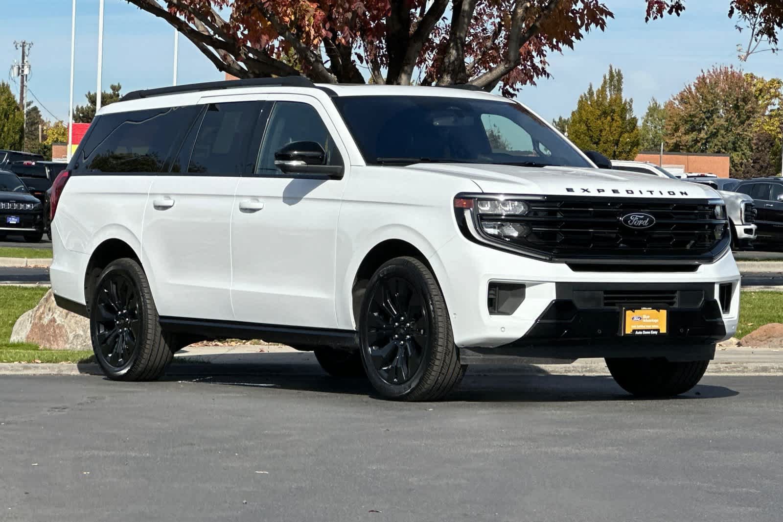 Certified 2025 Ford Expedition Max Platinum w/ Stealth Appearance Package AWD/4WD image 9