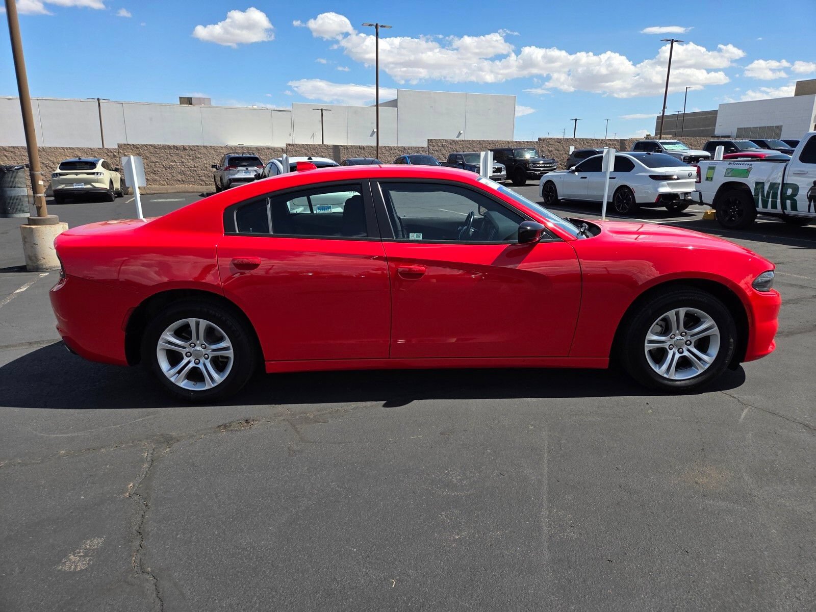 Used 2023 Dodge Charger SXT RWD image 7