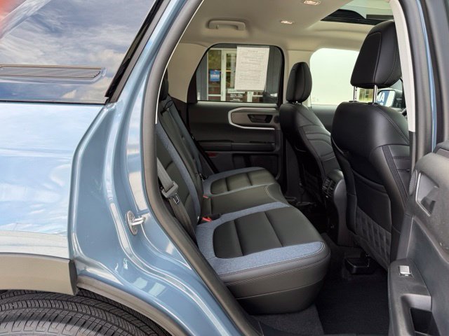 Certified 2025 Ford Bronco Sport Outer Banks w/ Outer Banks Tech Package+ AWD/4WD image 30