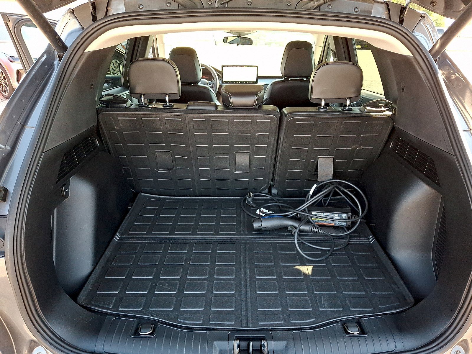 Certified 2023 Ford Escape SE FWD image 28