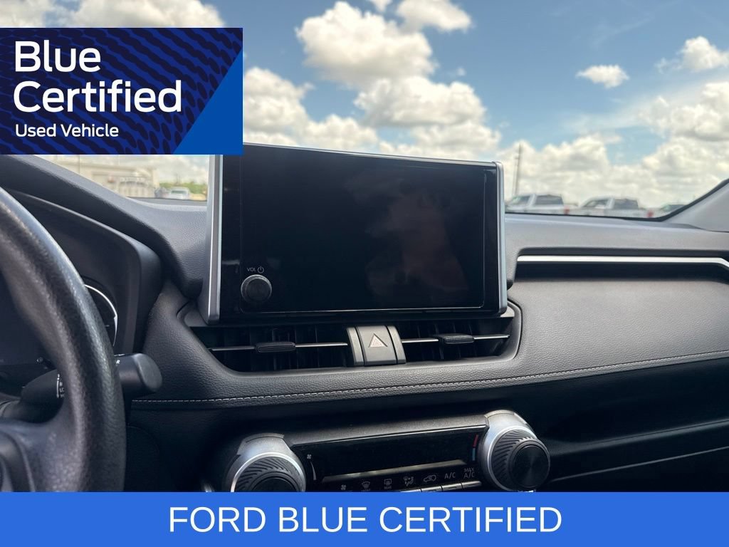 Used 2023 Toyota RAV4 LE FWD image 10