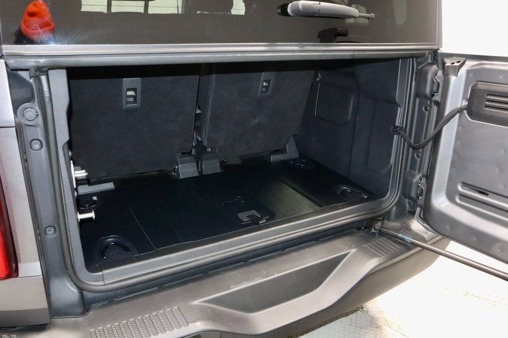 Certified 2024 Ford Bronco Black Diamond image 11