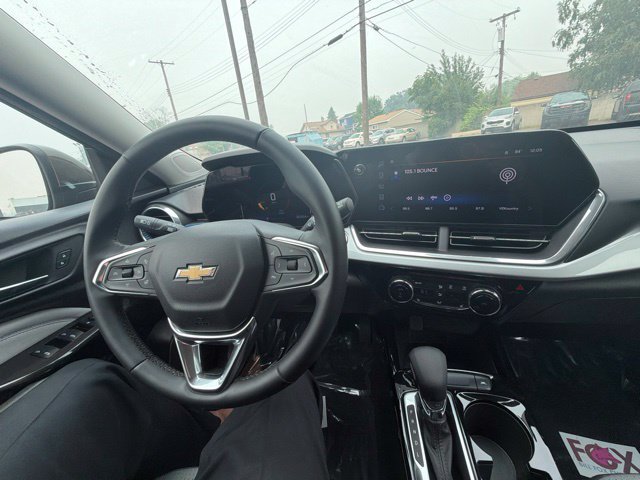 Used 2024 Chevrolet Trax LT FWD image 6