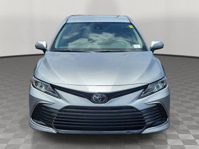 Used 2024 Toyota Camry LE FWD image 2