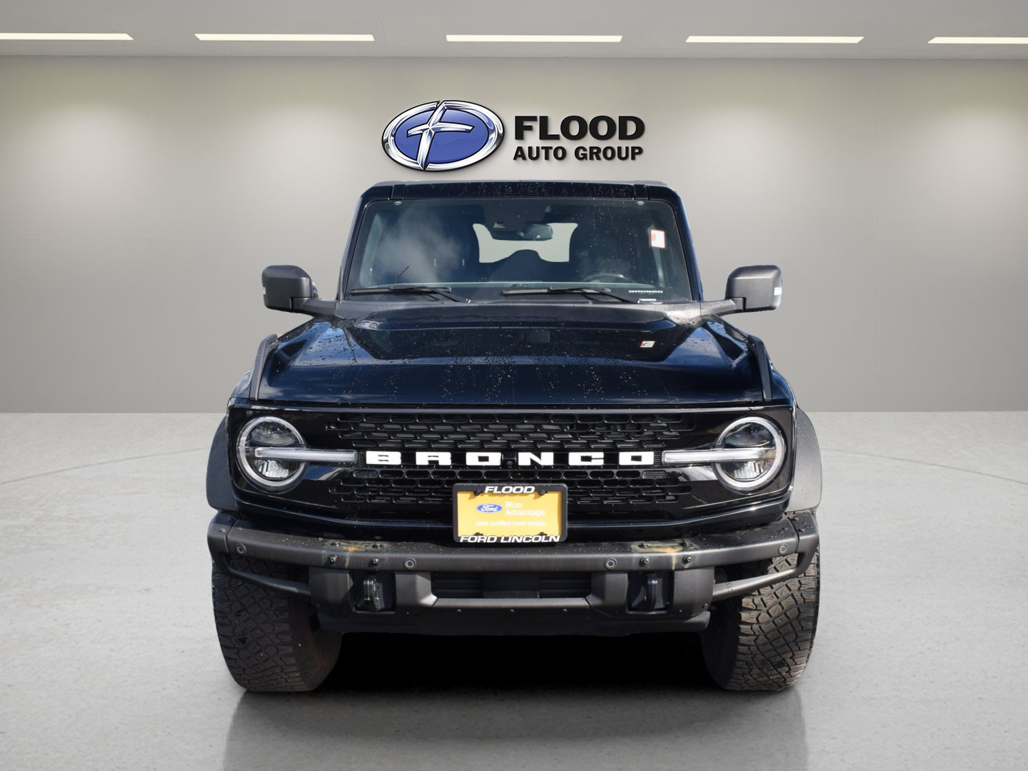 Certified 2023 Ford Bronco Wildtrak AWD/4WD image 2
