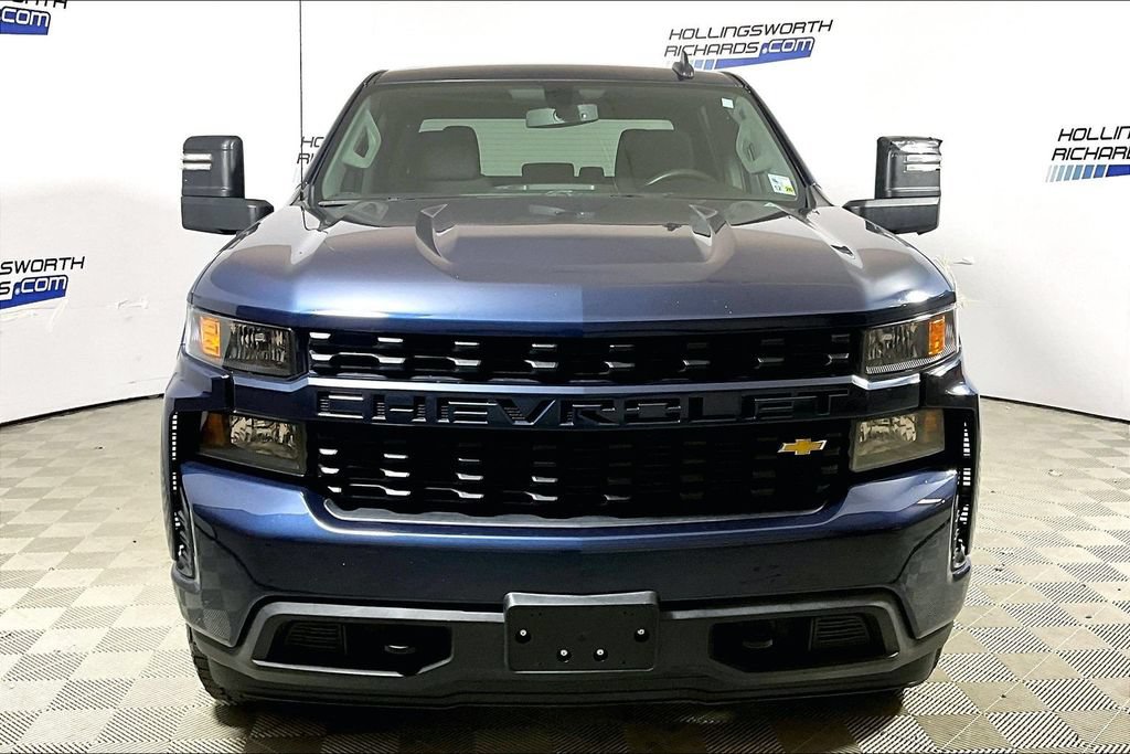 Used 2019 Chevrolet Silverado 1500 Custom w/ Custom Max Trailering Package AWD/4WD image 2