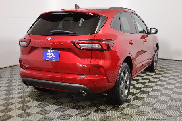 Certified 2024 Ford Escape ST-Line w/ Tech Pack #1 AWD/4WD image 5