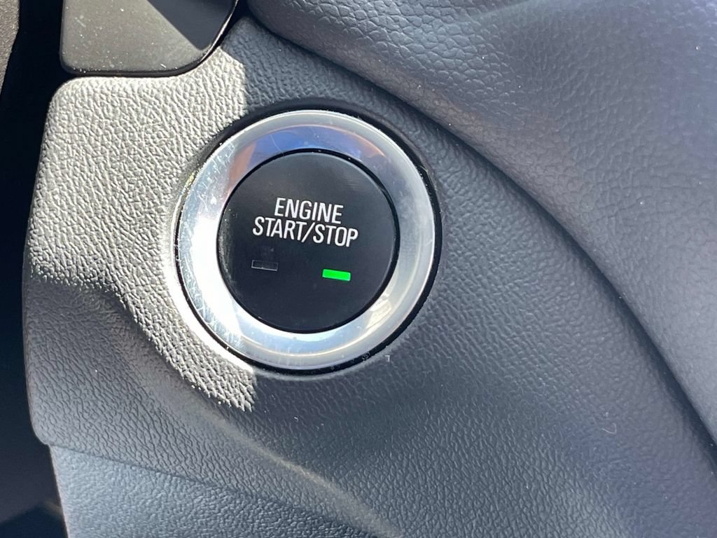 Used 2018 Chevrolet Equinox LT w/ Sun & Infotainment Package FWD image 29